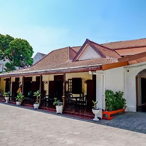 OYO 1644 Hotel Griya Kencana